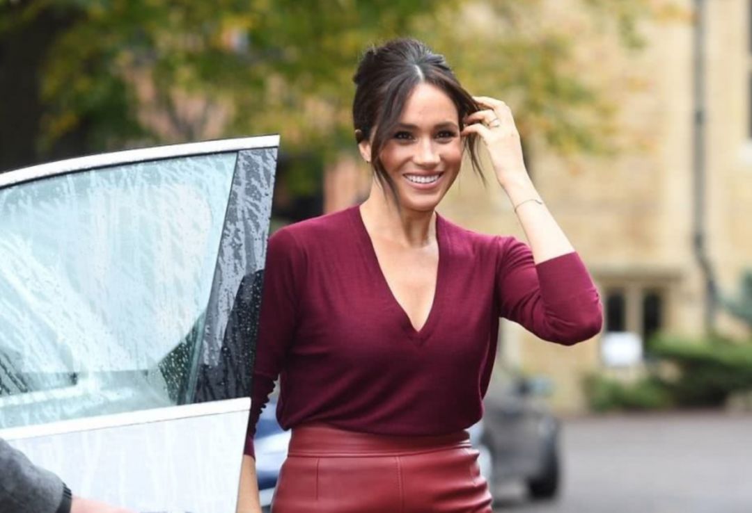 英国王室分崩离析梅根带娃开溜今年圣诞93岁女王要成孤寡老人