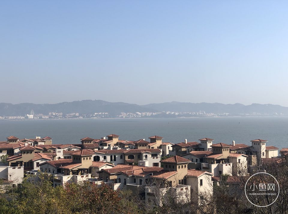 厦门网友热议:想去漳州港抄底一套一万以下,100平以上的海景房,然后过