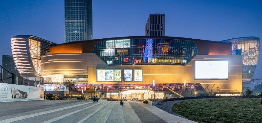 筑优致远泉城万象筑梦行济南万象城召开完工总结会