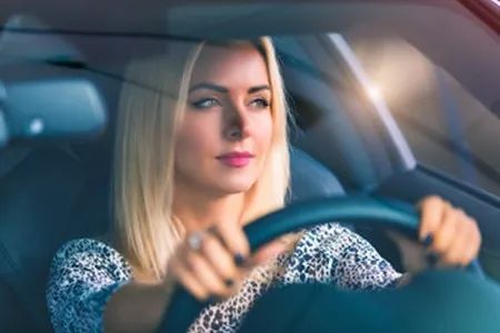 女司机:"马路杀手"?这锅我们不背,看看数据到底谁才是"杀手"!