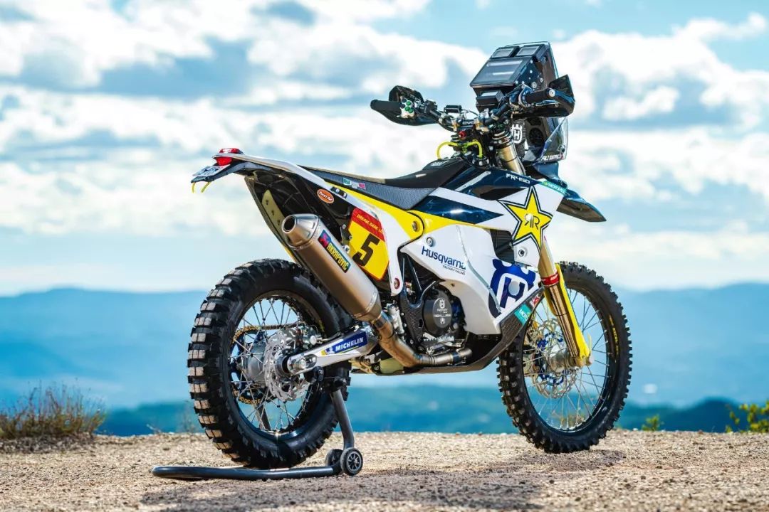 特写胡斯瓦那的达喀尔赛车fr450rally