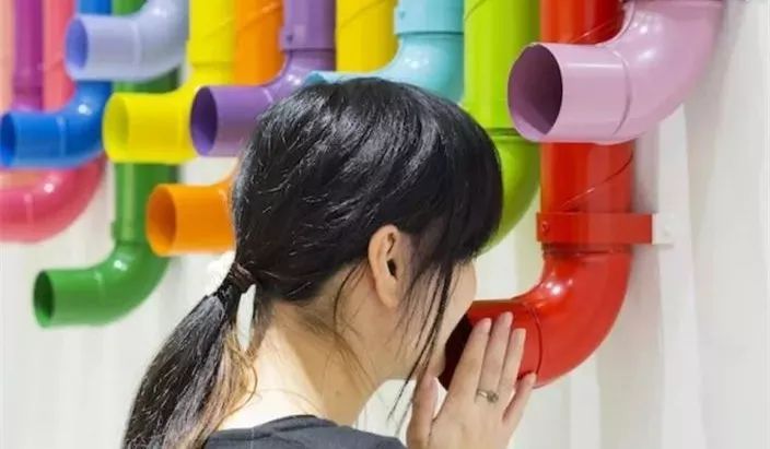 缓解压力的亮片手感 溢彩之声 voice of color 紧贴墙面的彩色传声筒