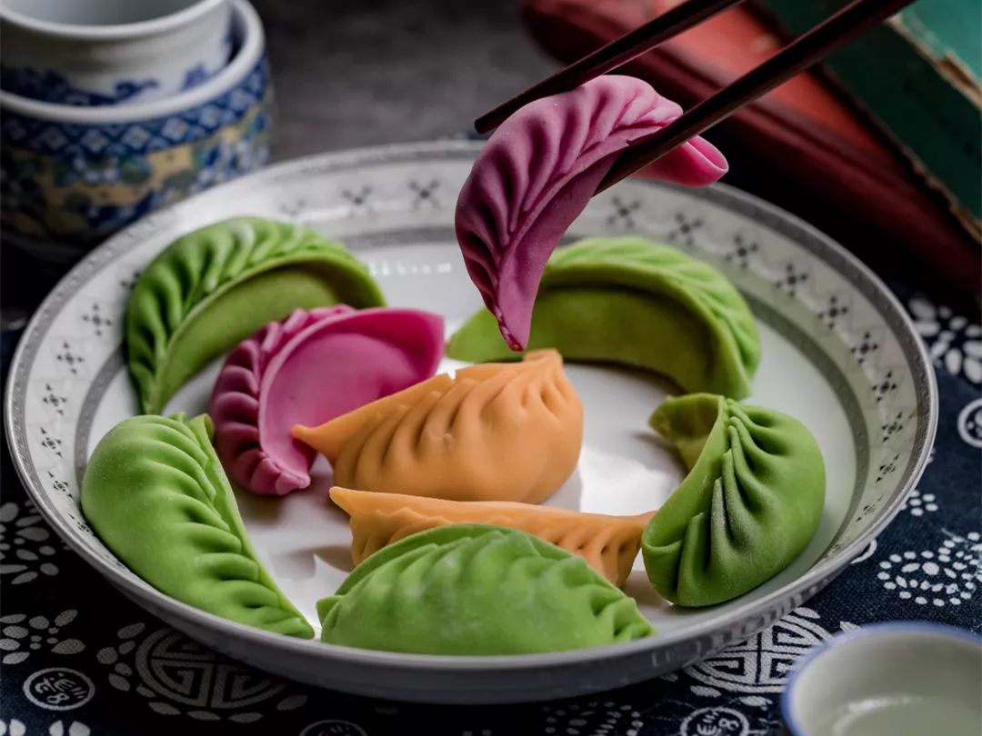 白面饺子吃腻了彩色饺子更有食欲哦