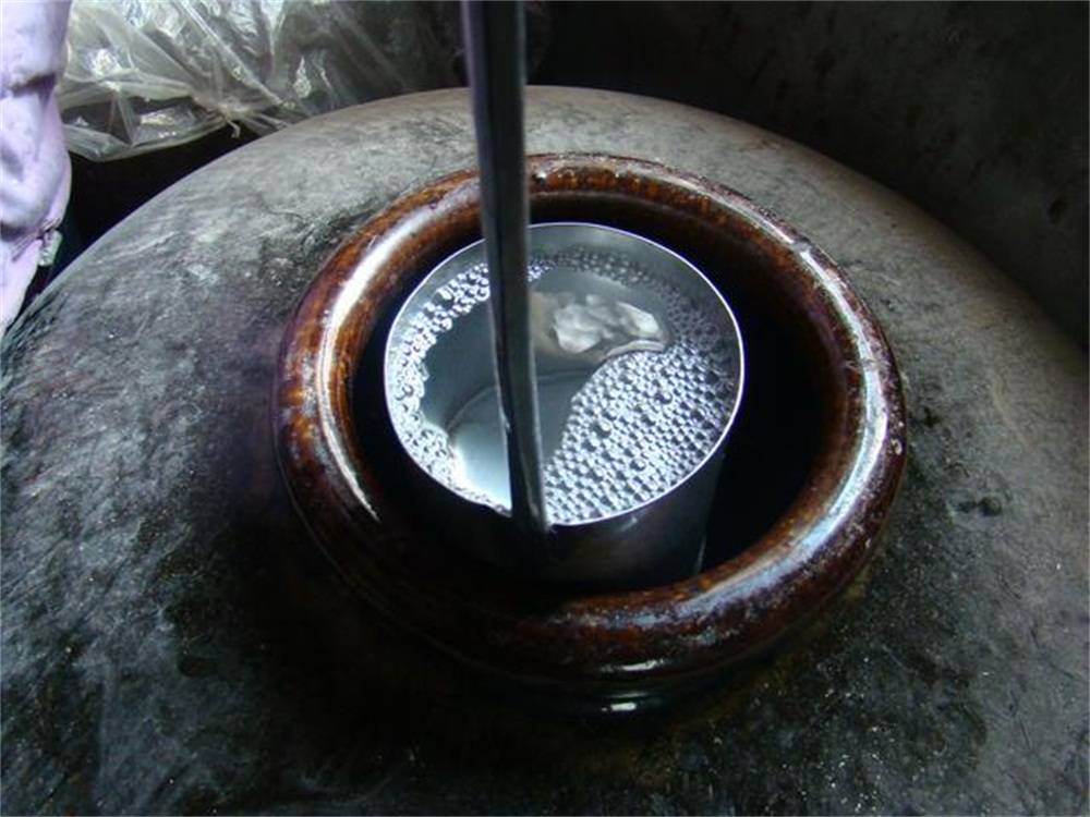 传统酿酒技术与现代酿酒技术有啥区别