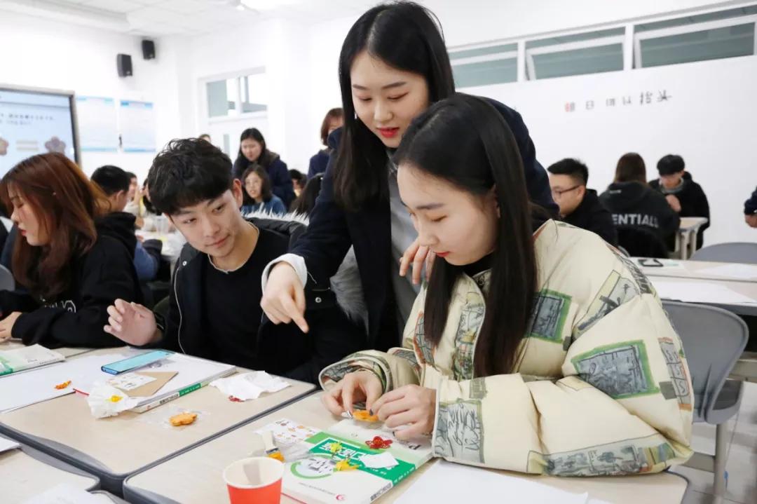 韩国学生走进曹职院课堂同学习共进步