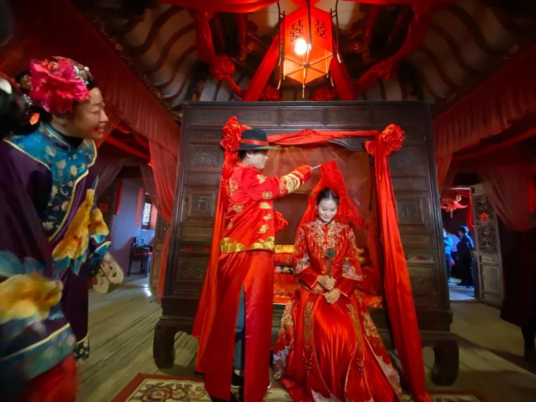 徽州民俗文化月开启传统婚俗长龙宴展现婺源风土人情