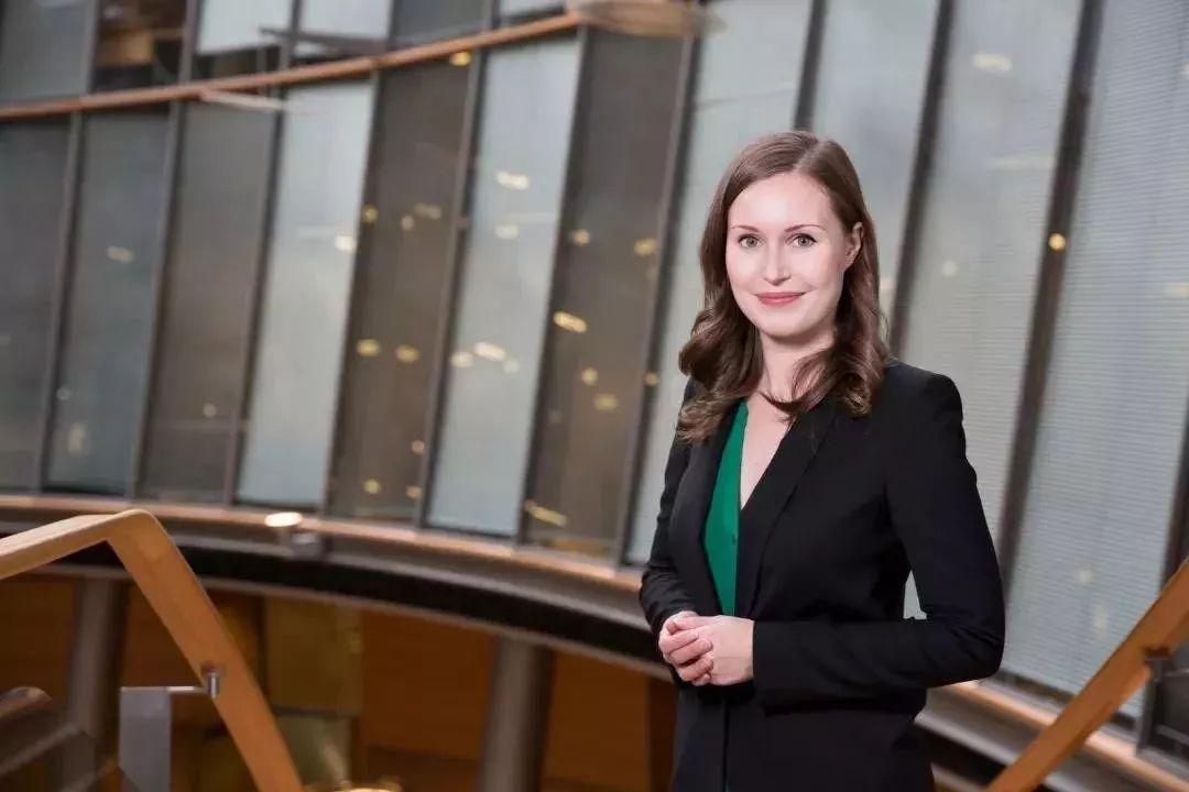 芬兰34岁女总理一夜走红,网友集体跑偏:原来你是这样的芬兰