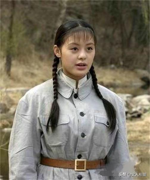 大刀向鬼子头上砍去,铁血将军遗孀华年丧夫,带大3小孩享年91岁_赵登禹