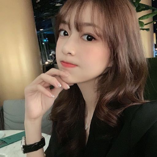 疑似王思聪新女友正面私照曝光21岁曾在英国读书