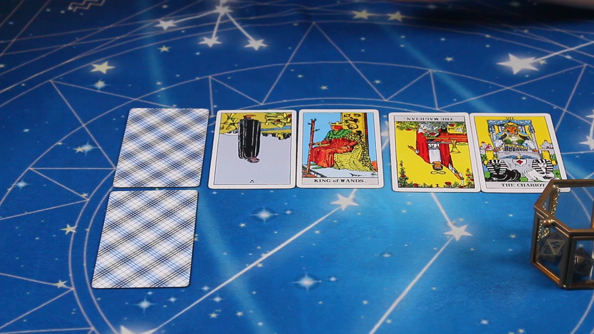 玛曼塔罗:摩羯座下周爱情运势,配合表演太累,相互伤害又不离开