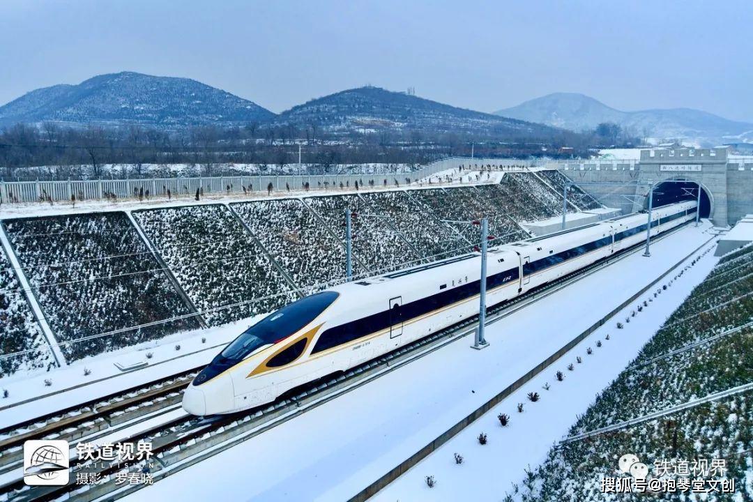 冰雪奇缘超多美图带你领略京张高铁的雪色浪漫