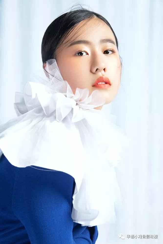 韩依诺丨华影奖年度公益颁奖盛典全国小主持人!