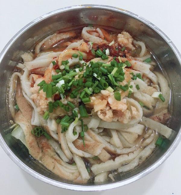 仡佬族最爱吃的贵州石阡绿豆粉承载了浓浓的思乡情