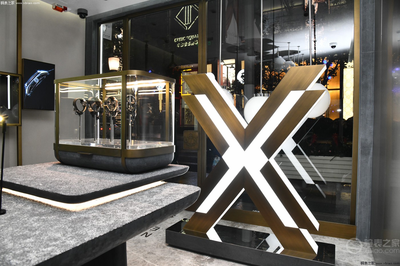 雅典表精品店在上海南京西路隆重开张