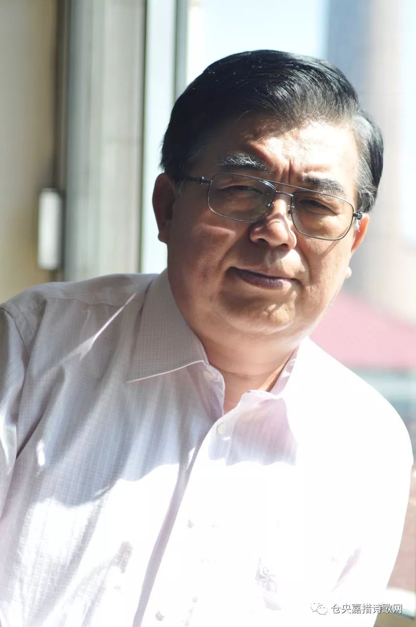 中国诗歌学会副会长曾凡华原文化部艺术司演出处处长吕树佳矛盾故