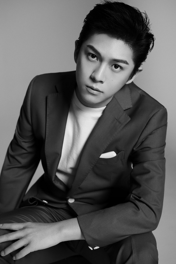 武艺《抽象派》 云淡风轻的重量