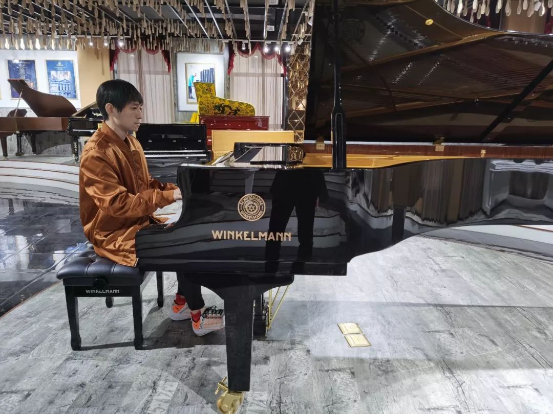 "秘密音乐"联合创始人,台湾钢琴小王子詹宇豪到访德国温克尔曼钢琴