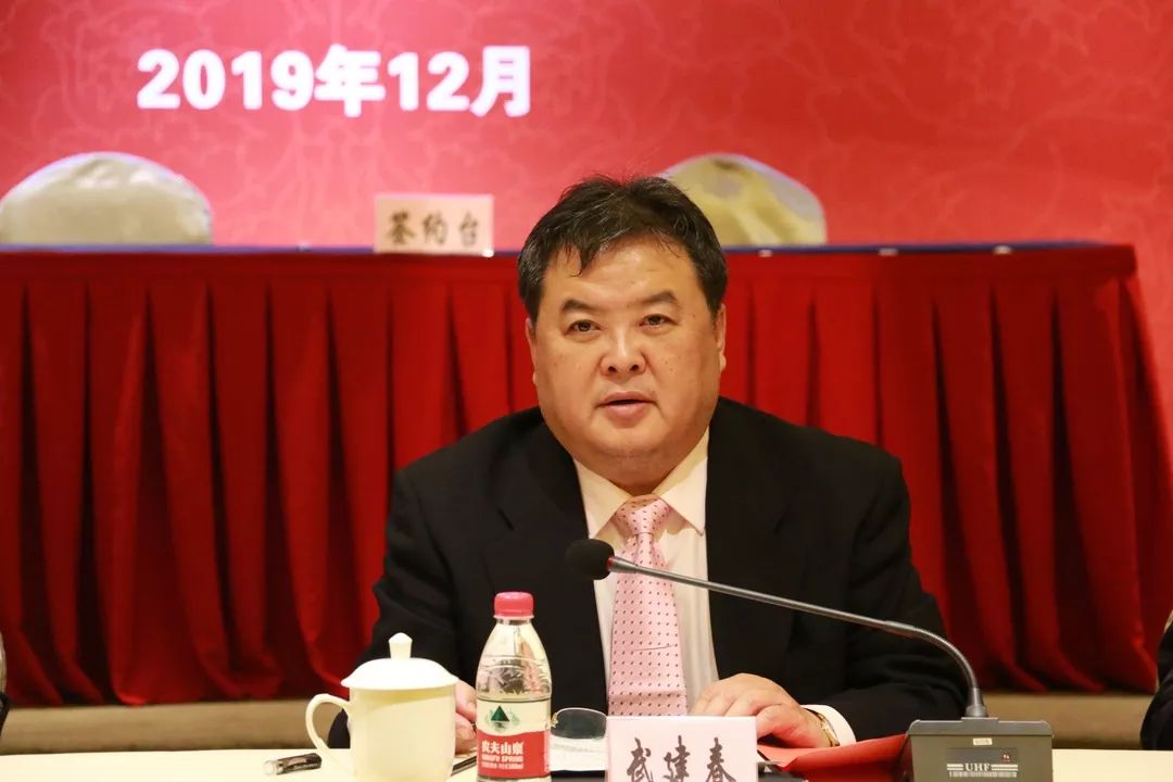 武建春局长表示市税务部门与企业目标同向,思想同心,合力共为,携手共