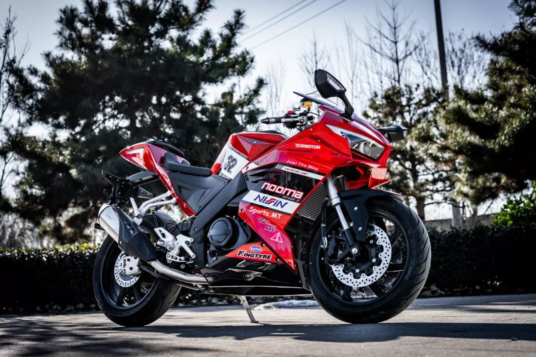 诺马刀风300400静态篇究竟是国产地平线还是国内跑车崛起之作