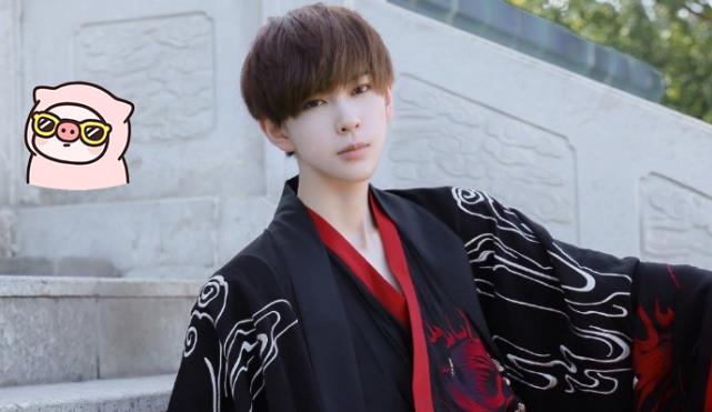 有种"瘦"叫熊祁,当看到她"一层锁骨",未修图身材羡慕了!