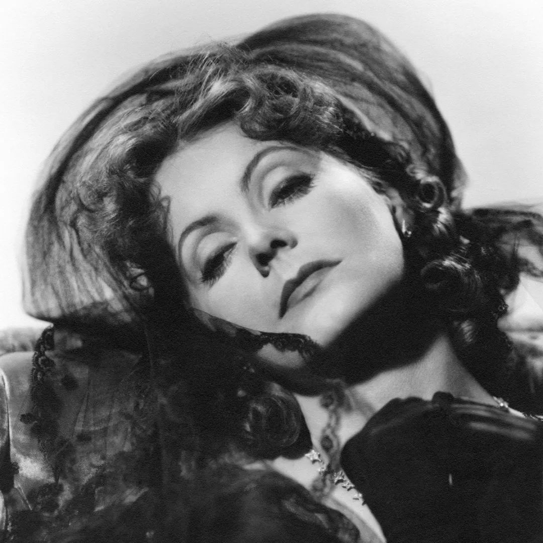 茶花女你信或不信爱情就爱在那里