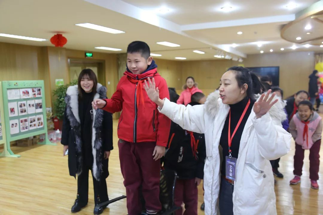 礼赞新中国共创新生活科普资源走进北京市海淀区花园村第二小学