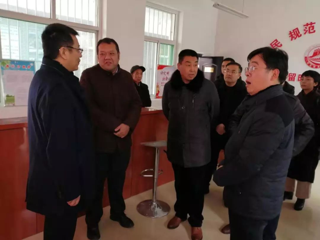 雄县观摩团来我镇滨湖湿地公园党群服务中心观摩学习