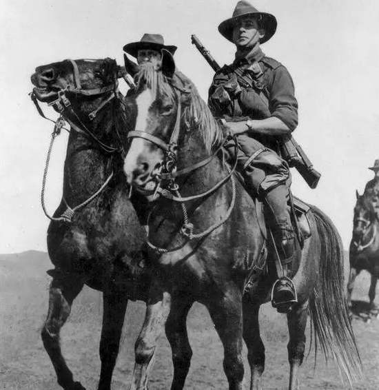 卡宾枪:为了让火枪兵上马而生,98k是卡宾枪鼻祖_步枪