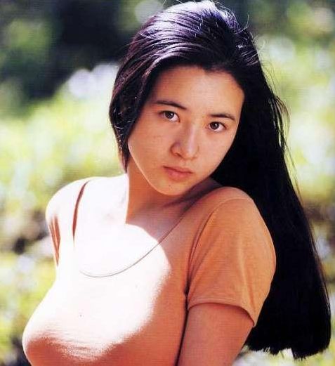 饰演山田光子的女艺人叫做中山忍,自从和李连杰合作了这部剧之后对