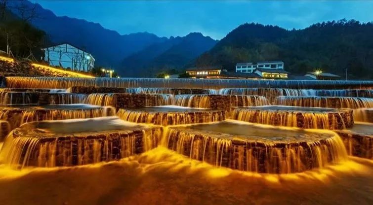 山水田园水口村位于平阳县西北部,自怀溪镇逆溪而上,往西南而行,驾车