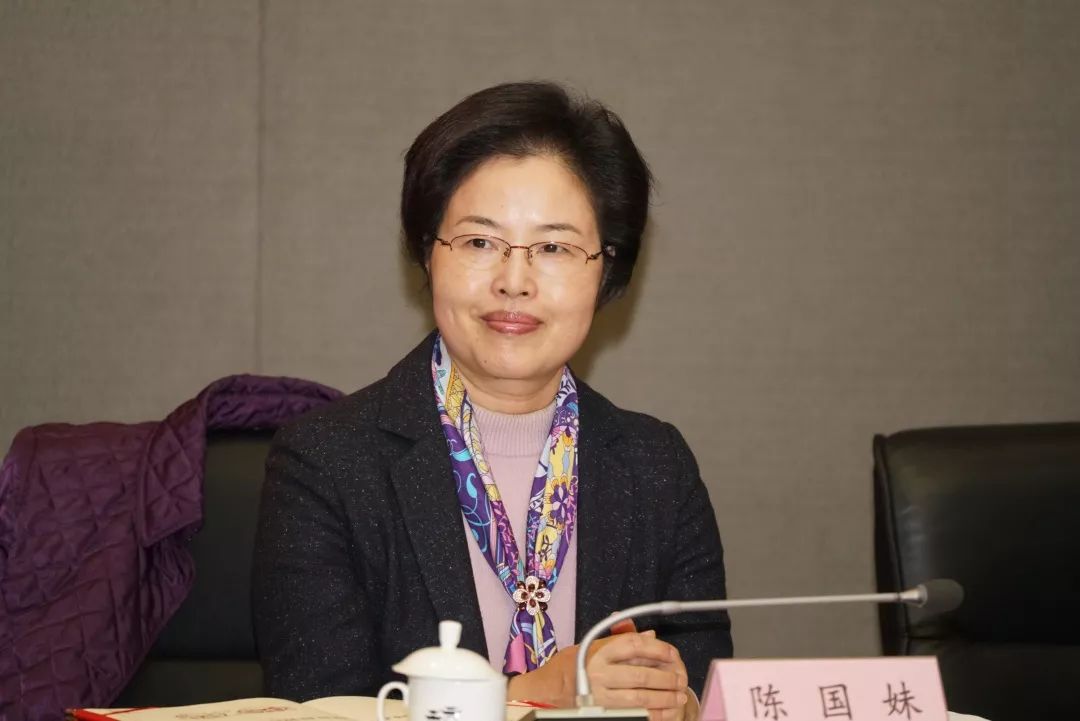 昨日,杭州为45位专家颁发聘书,要打造"最强社科大脑"