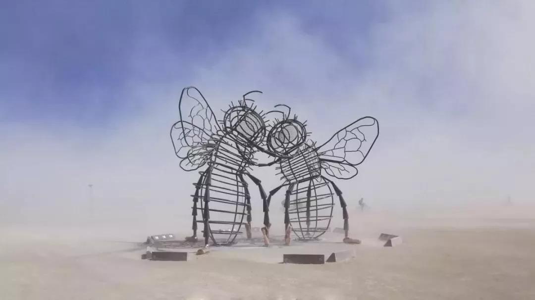 火人节用创意打造仅8天生命的乌托邦