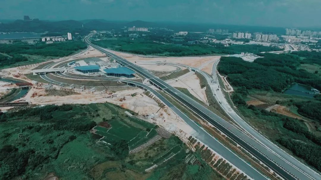 喜大普奔那大將告別沒有高速的歷史萬洋高速公路將於12月28日通車