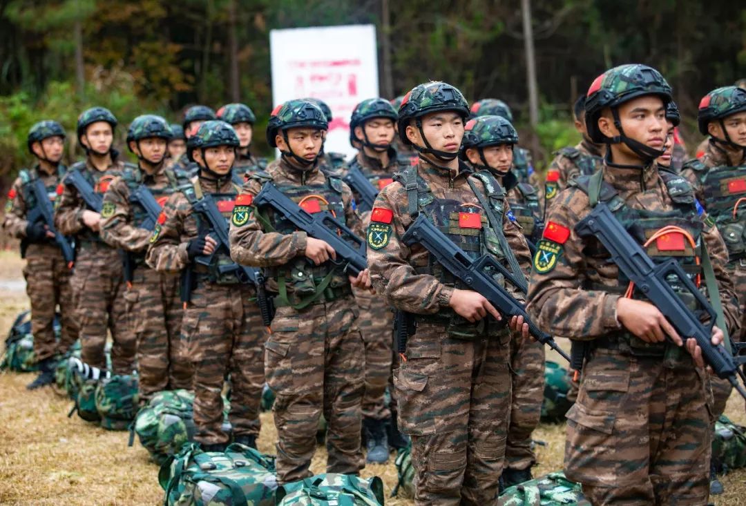 点赞魔鬼周演训一线讲课效果好