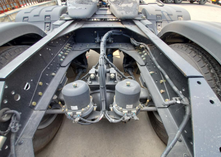 既熟悉又陌生的陕汽轩德x3l牵引车_搜狐汽车_搜狐网