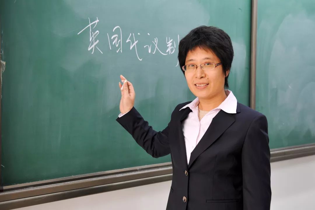 东宁二中化学老师图片