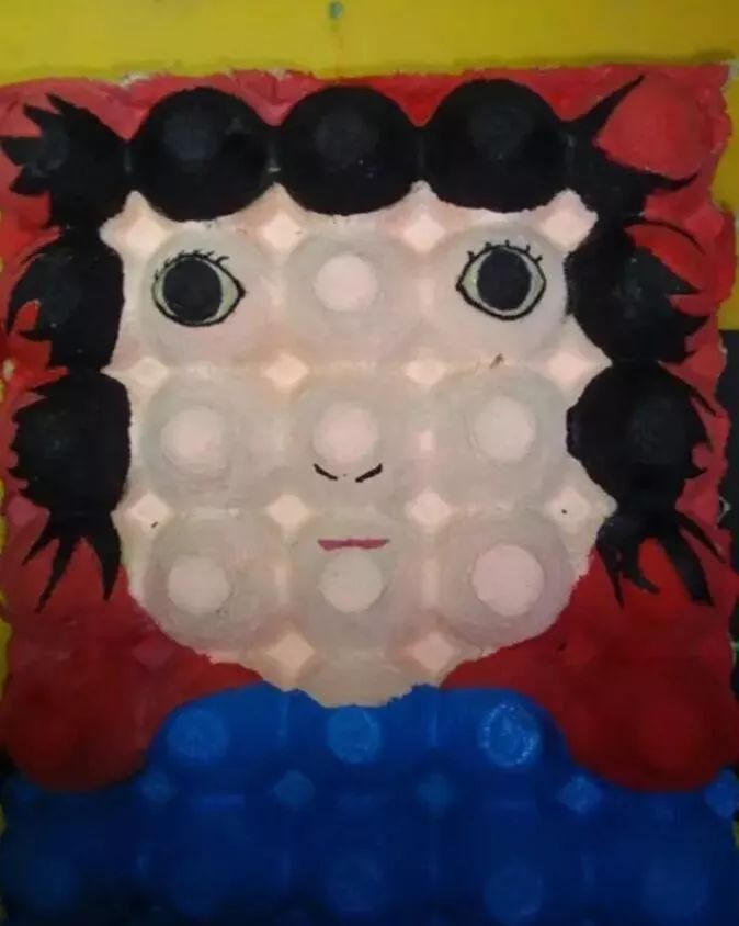 艺术感的鸡蛋托儿童画更多创意的鸡蛋托手工超形象有木有~你只需贴上