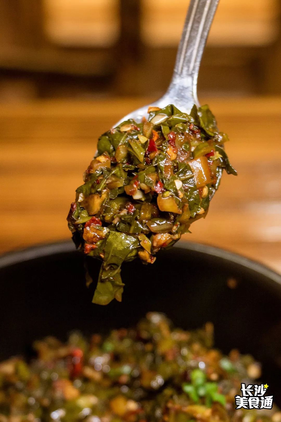 捞菜排骨是最下饭的一道菜,整体偏油一点,捞菜比较脆爽,排骨很入味,咸