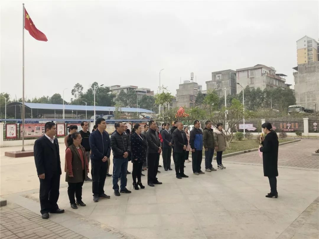 包含上思高端网站建设的词条