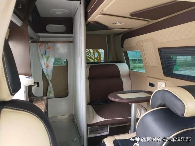 90l不鏽鋼水箱,50l不鏽鋼灰水箱,電動升降床,車載冰箱,便攜馬桶,遮陽