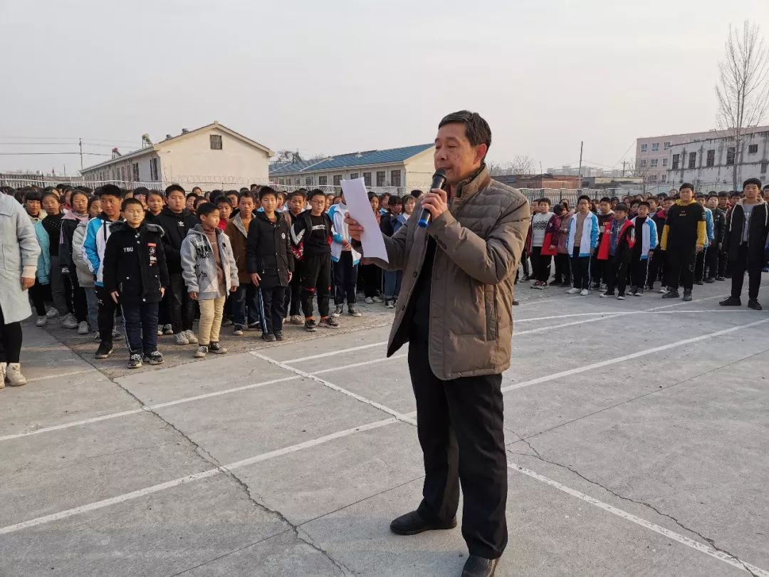 安全第一预防为主教育为先常村镇中心学校举行冬季消防演练活动