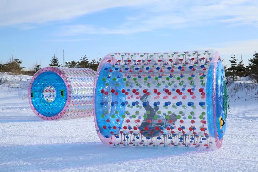 超级雪圈打卡万龙娱雪乐园尽情享受冰雪梦幻之旅宛如初见,优享自助