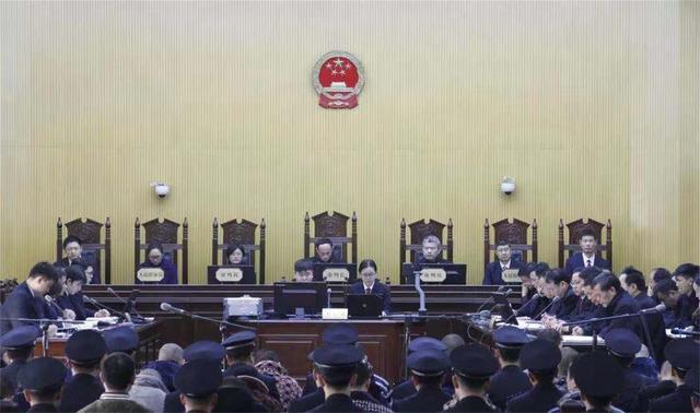 潜江市人民法院宣判:组织,领导者付琪因犯组织,领导黑社会性质组织