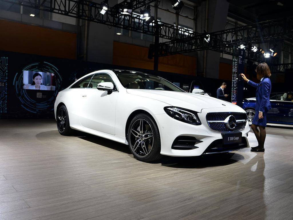 52.18万元起售,2020款奔驰e级轿跑/敞篷版上市