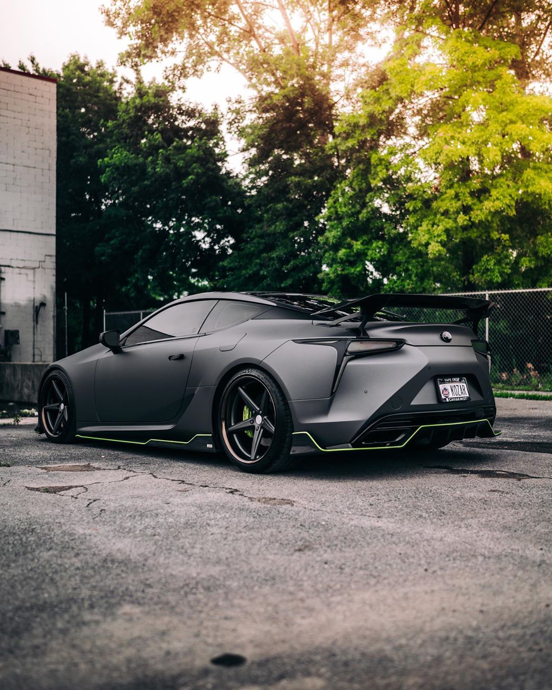 雷克萨斯lc500的超跑姿态改装,采用哑光灰车漆!_搜狐汽车_搜狐网