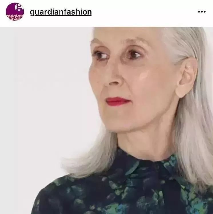 60岁的她身材似少女,开摩托环游世界,网友刷屏:老了也要这么酷!