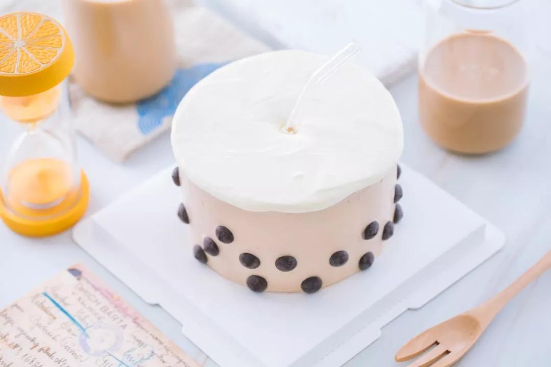 满大街都是奶茶店但奶茶蛋糕却悄悄火起来私房学会接单到手软