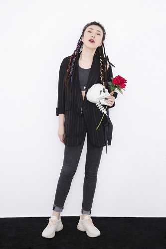 李上安最新单曲《船》正式上线 命运之船终将漂泊