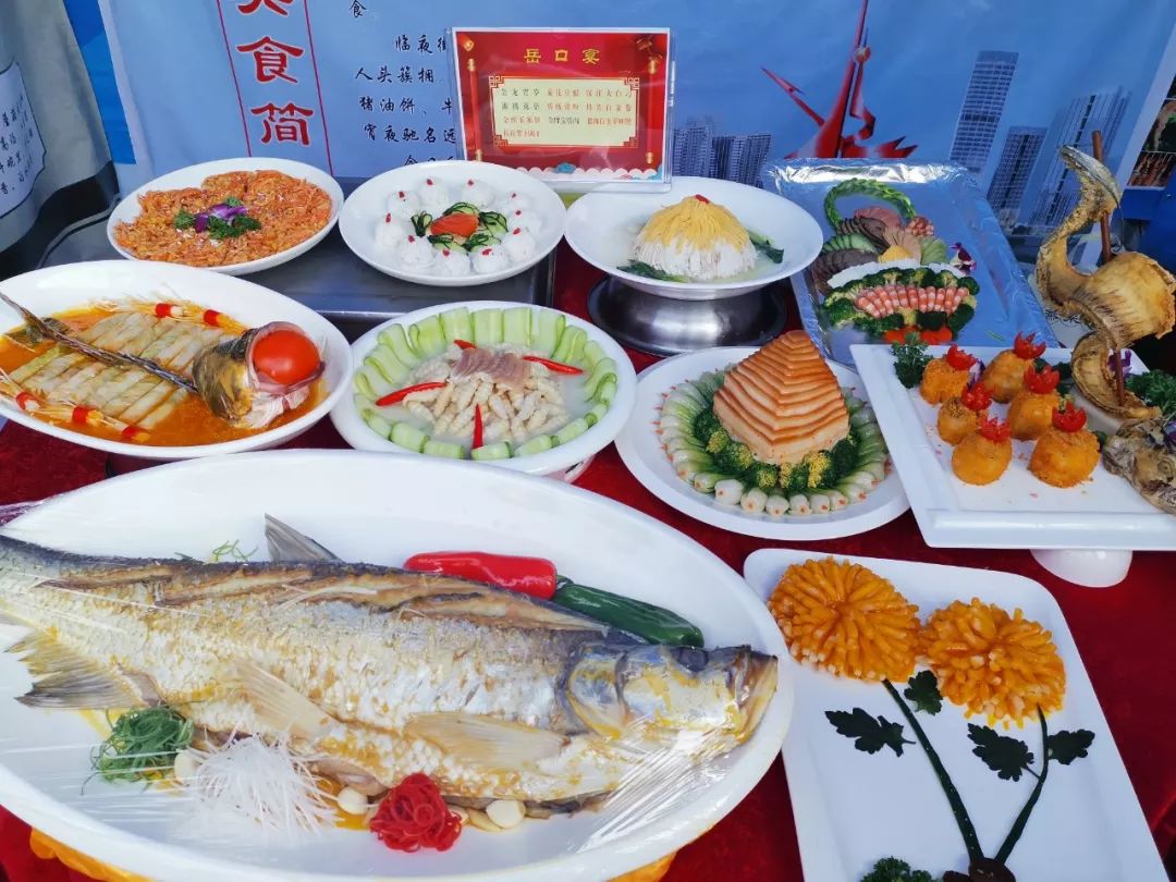 岳口宴石家河蒸海带卷石家河三鲜蛋窝汤酱干菜炒肉糯米蒸排骨粉蒸蚌肉