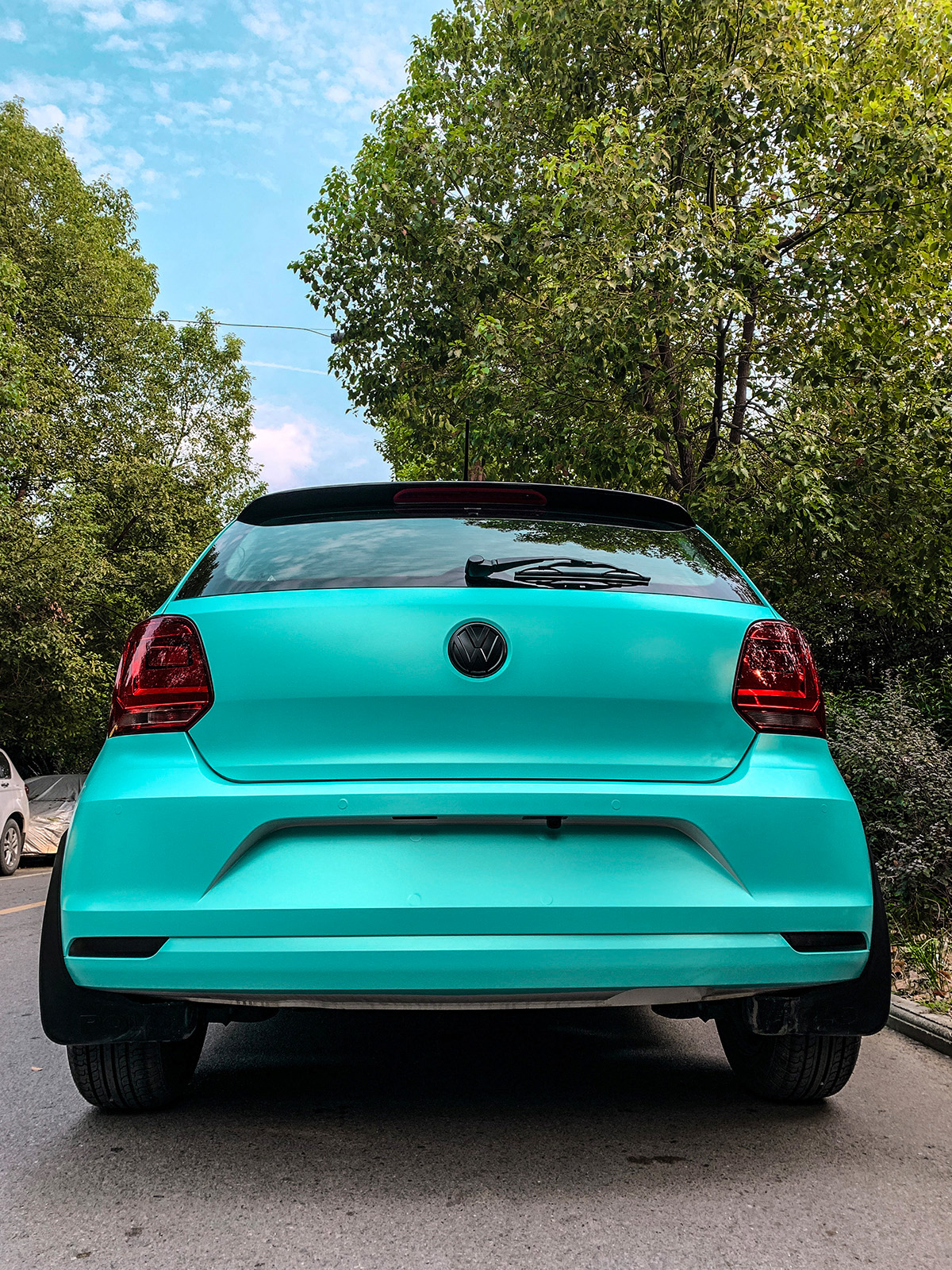 大众polo车身改色电光蒂芙尼rg瑞集改色膜湖北襄阳加盟店出品